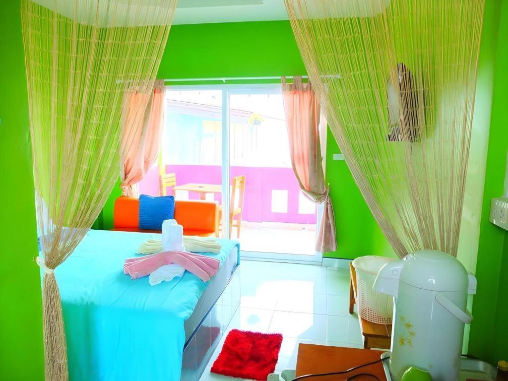 Baan Navy Kohlarn Hotel