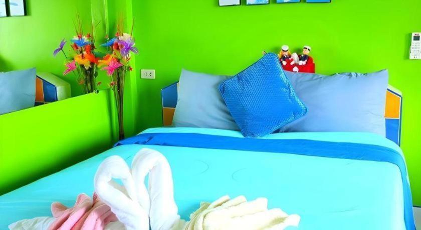 Baan Navy Kohlarn Hotel